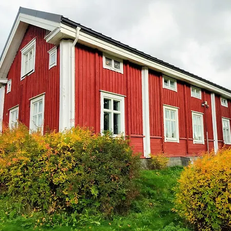 Traditional Finnish 4 Bedroom Family Huvilat Lapua