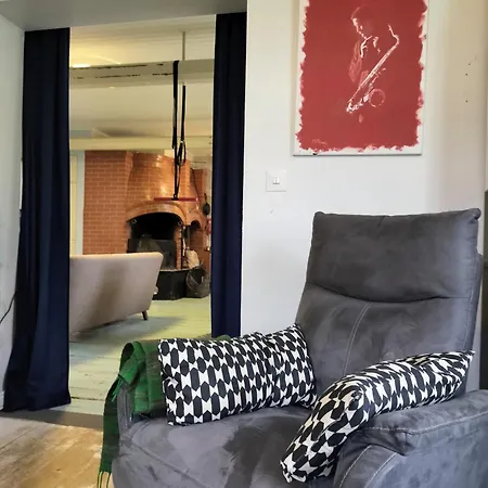 Traditional Finnish 4 Bedroom Family Huvilat