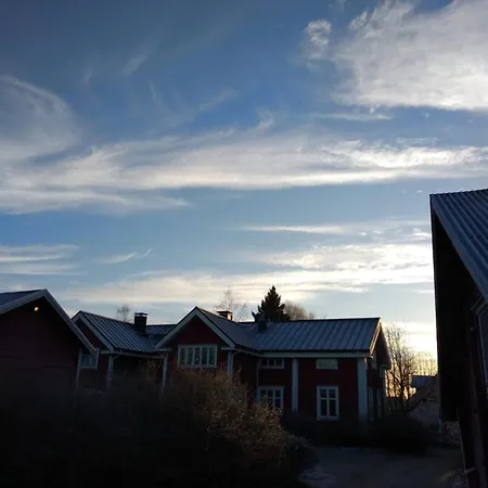 Traditional Finnish 4 Bedroom Family Huvilat *
